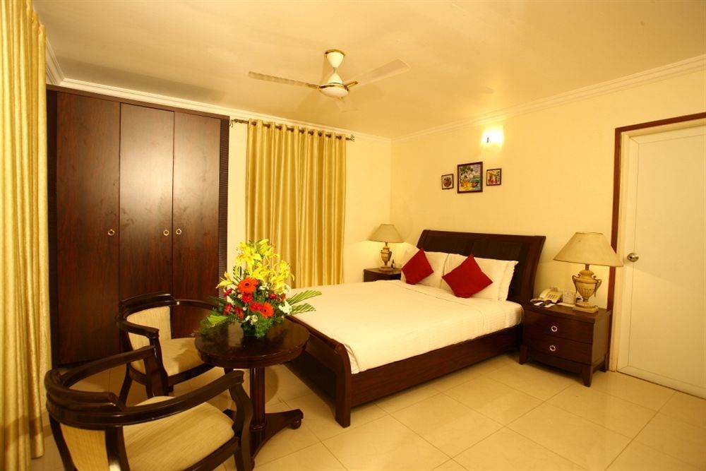 Calangute Towers - Am Hotel Kollection Exterior photo
