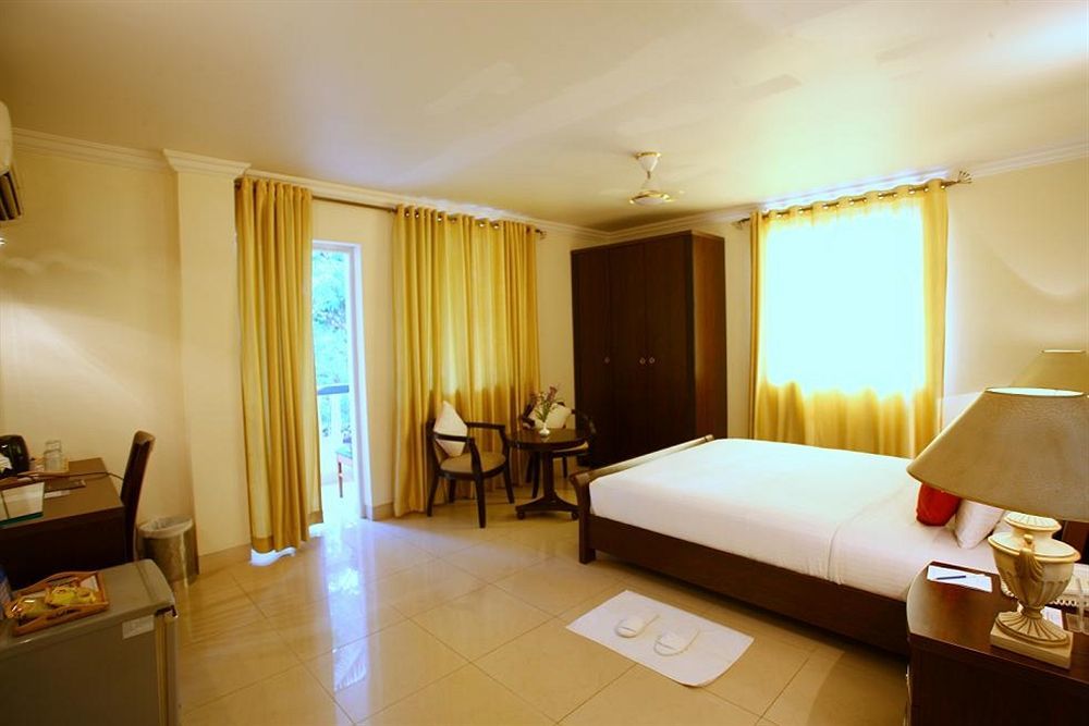 Calangute Towers - Am Hotel Kollection Exterior photo
